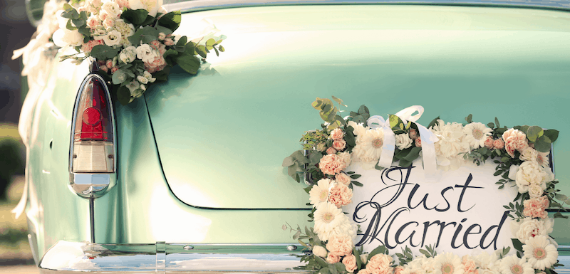 What Does A Best Man Do? 4 Vintage car decorated for wedding