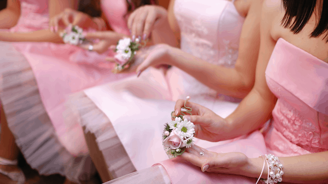 What Is A Junior Bridesmaid?