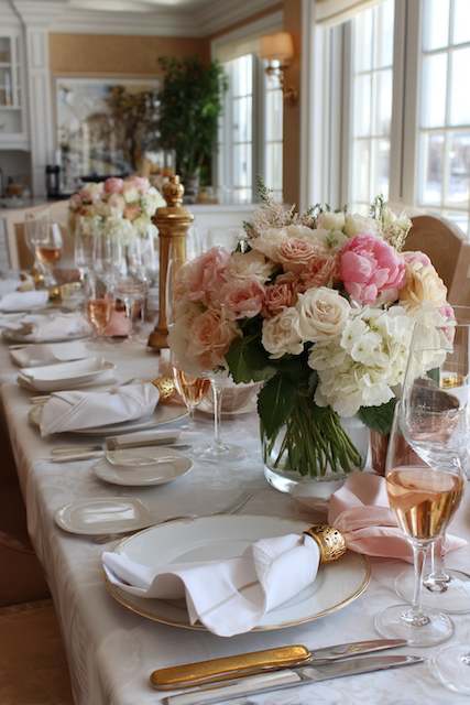 Bridal Shower Duties Help Plan and Party